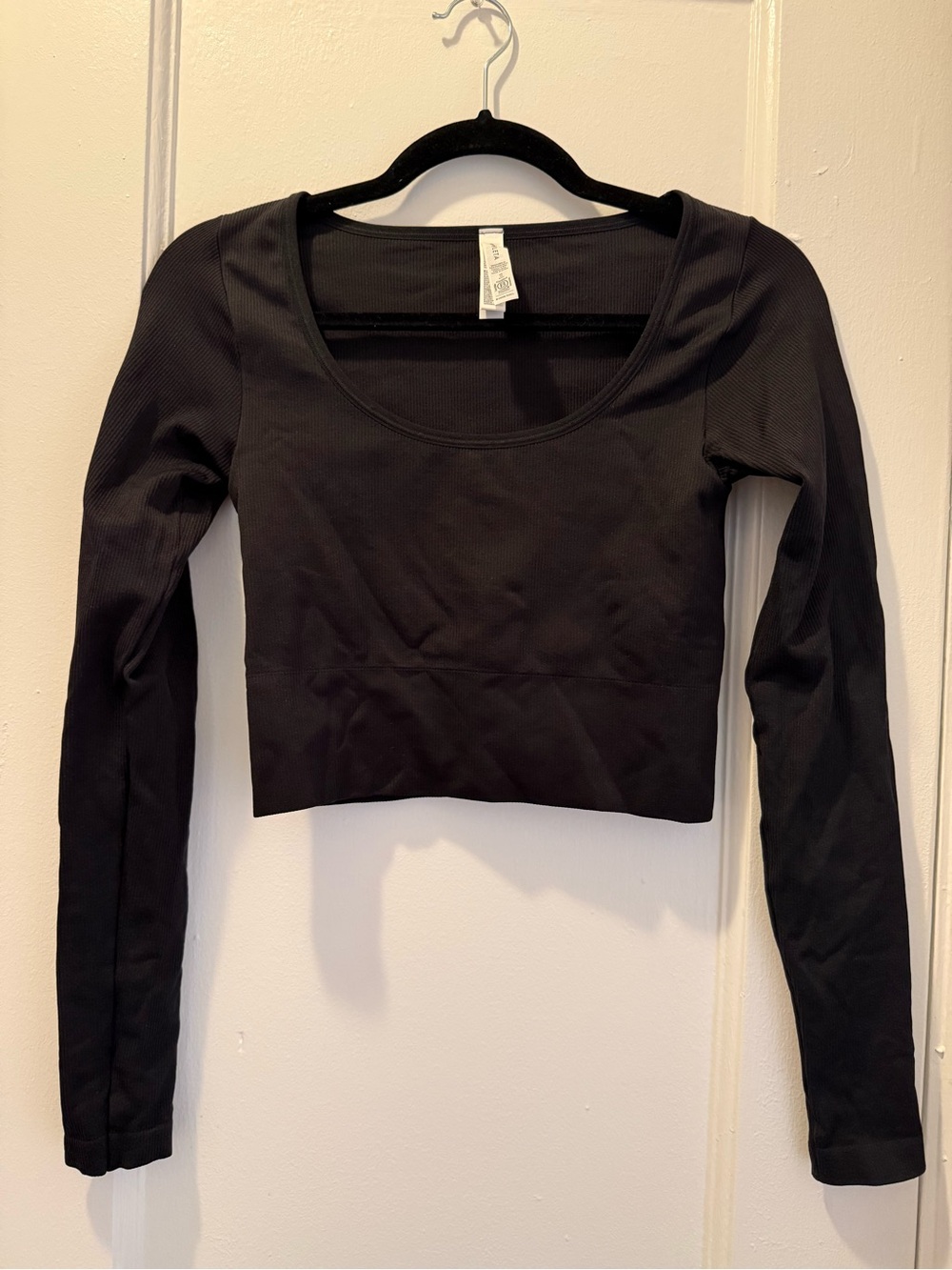Athleta Black Long-Sleeve Cropped Scoop Neck Top